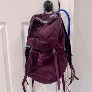 Camelbak Arete 22 hydration backpack